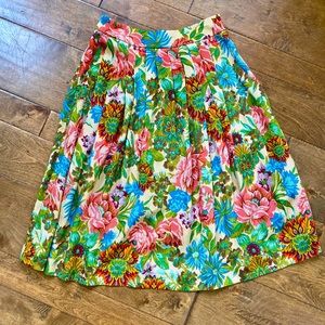 NWOT Anthro silk floral skirt with pockets